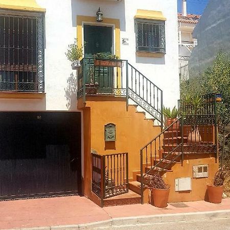 Апартаменты Excelente Habitacion En Bonita Y Tranquila Casa En Benalmadena Pueblo Экстерьер фото